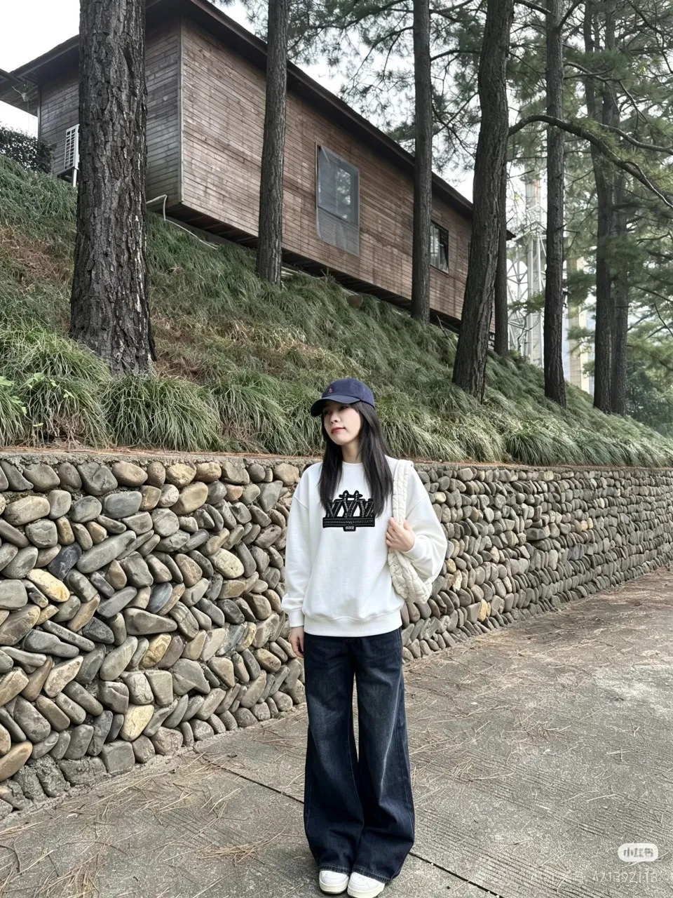 Louis Vuitton/Louis Vuitton beaded embroidered crew neck sweatshirt